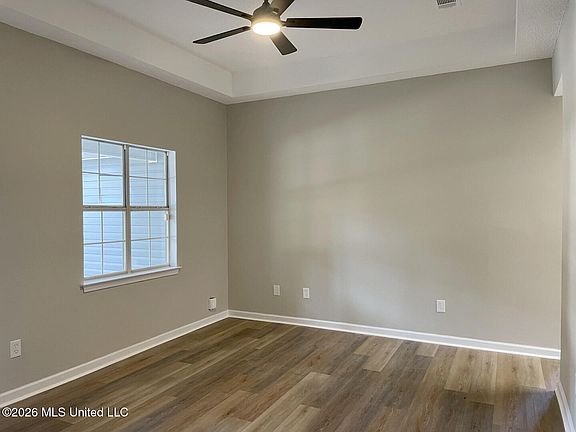 3rd image of 908 Orange St