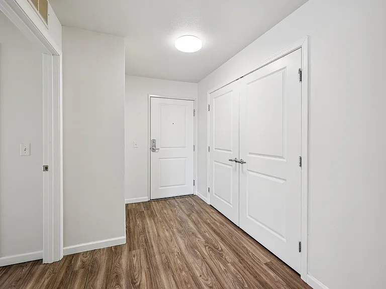 Valleyhigh Flats — Photo 19