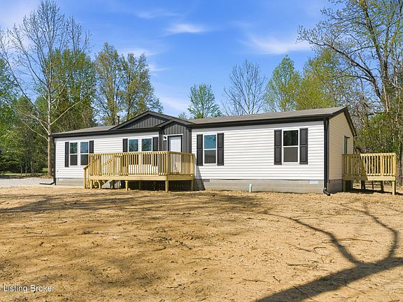 2nd image of 200 Burgundy Ln
