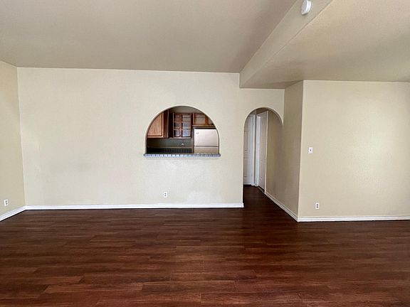 4th image of 2628 Gwendolyn Ln APT A