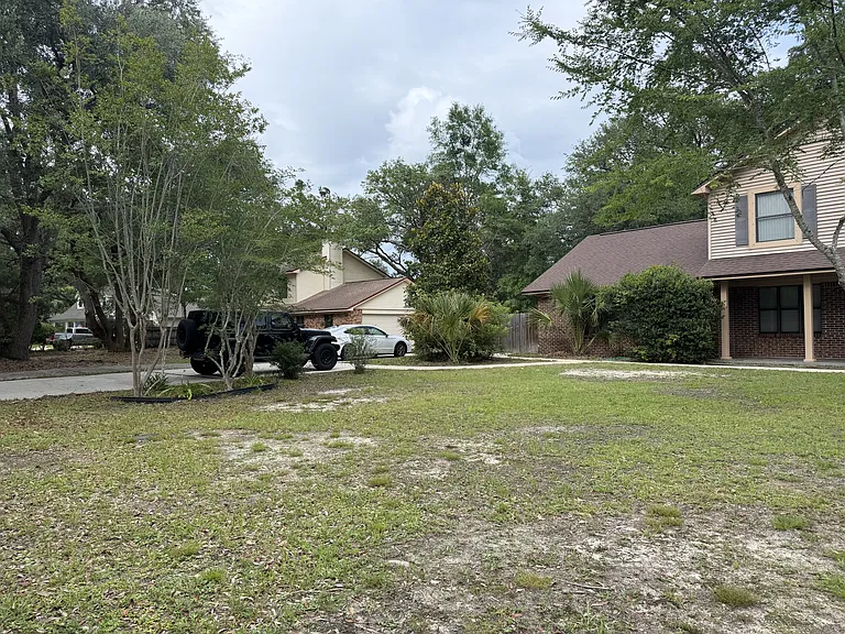 3132 Waterview Dr — Photo 2