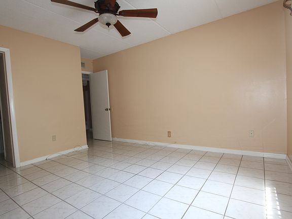 5th image of 4702 Christa Ct Unit 346