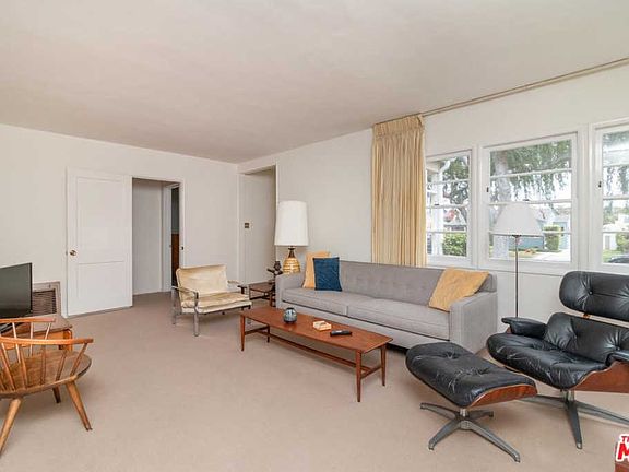 4th image of 4031 Albright Ave