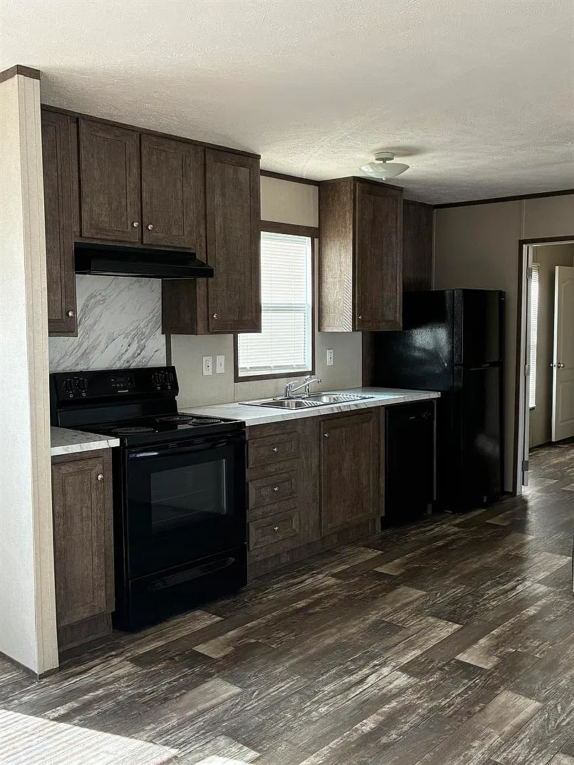 206A — Photo 2