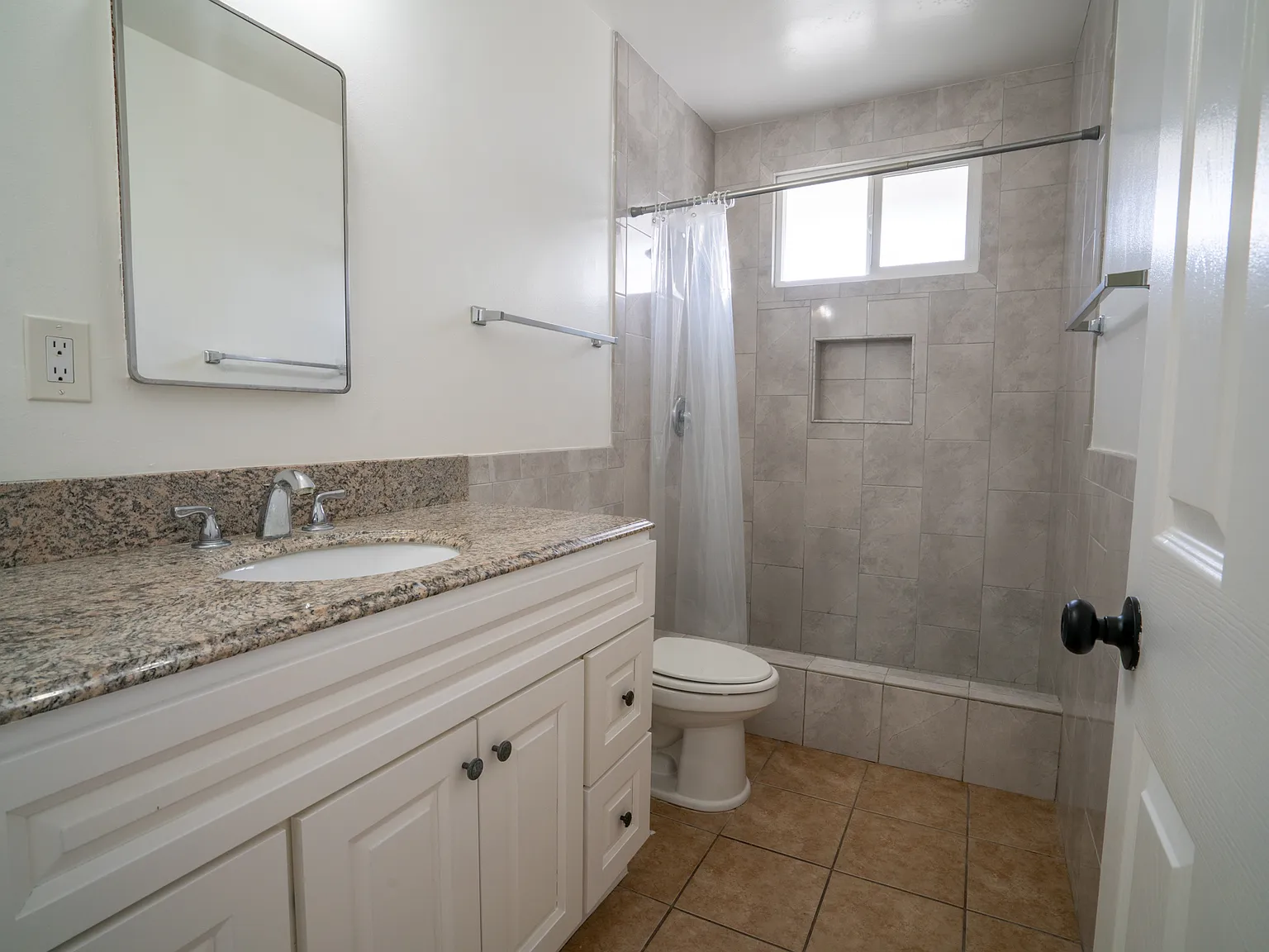 1 bed, 778 sqft, $2,100 — Photo 1