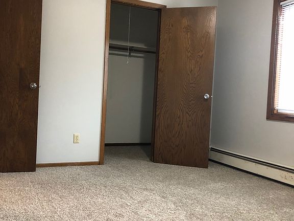5th image of 830 11th Ave