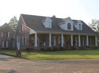 18 Spring Creek Dr, Bruce, MS 38915