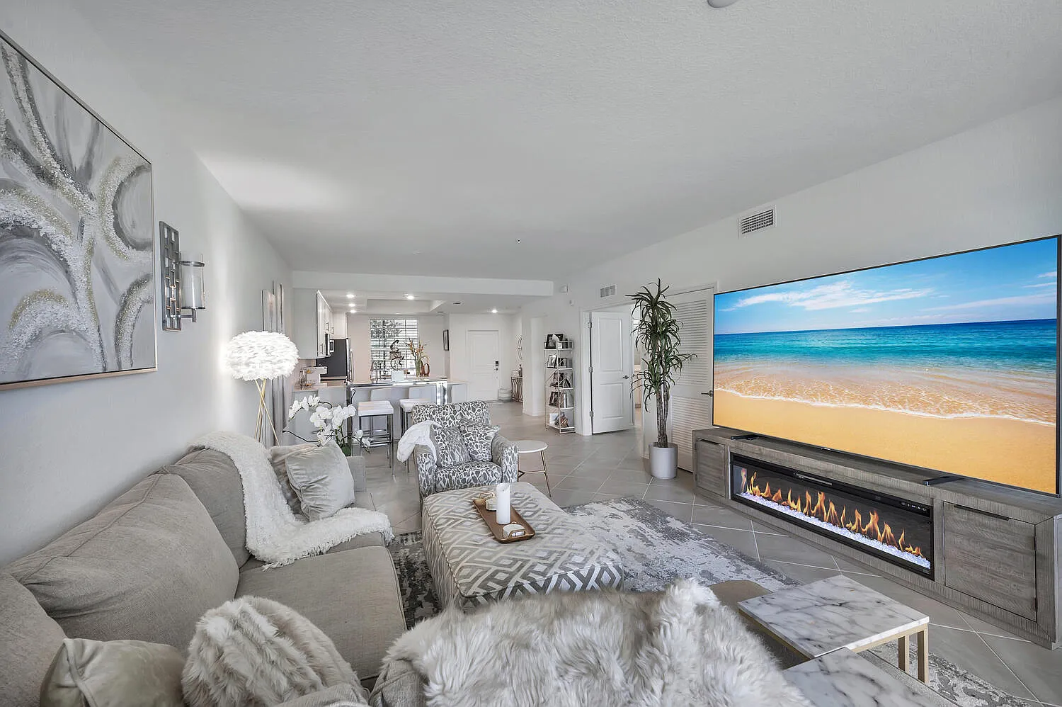 2 bed, 1569 sqft, $2,400 — Photo 3
