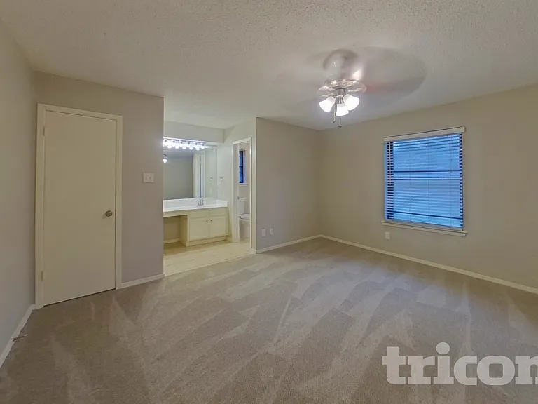 3029 Meadowmoor St — Photo 6