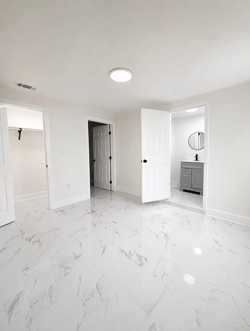 For Rent- 4 bedroom 2 bath remodeled home Available October 1st — Photo 2