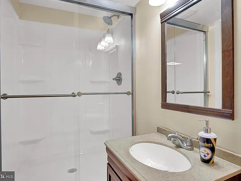 432 Brigantine Ct — Photo 13