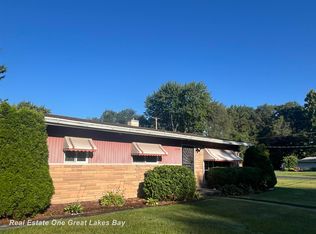 2938 Arlington Dr, Saginaw, MI