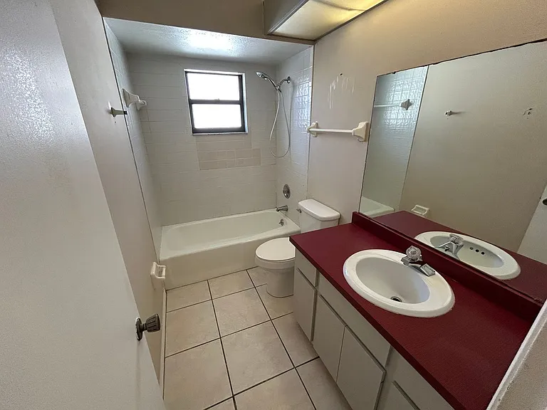 1649 Georgetowne Blvd — Photo 26
