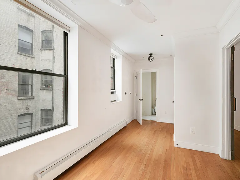 118 W 112th St #4A — Photo 10