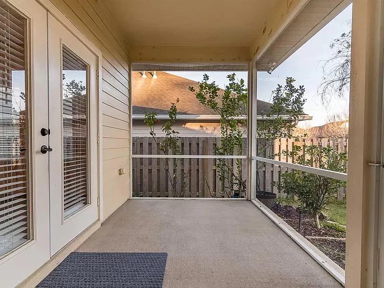 10029 NW 22nd Rd — Photo 17