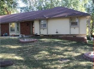 8321 Oakland Ave, Kansas City, KS 66112