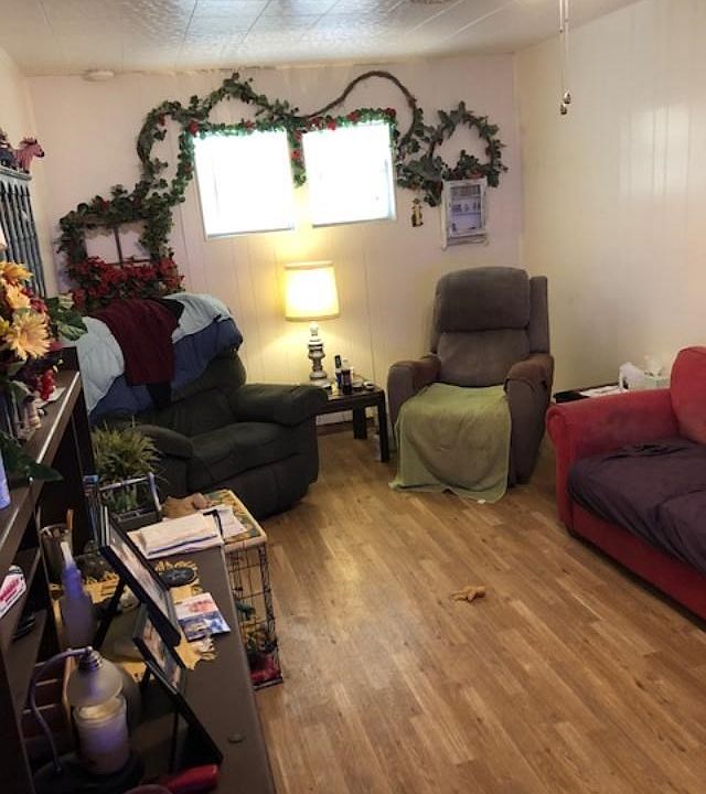 1st image of 319 E 43rd St