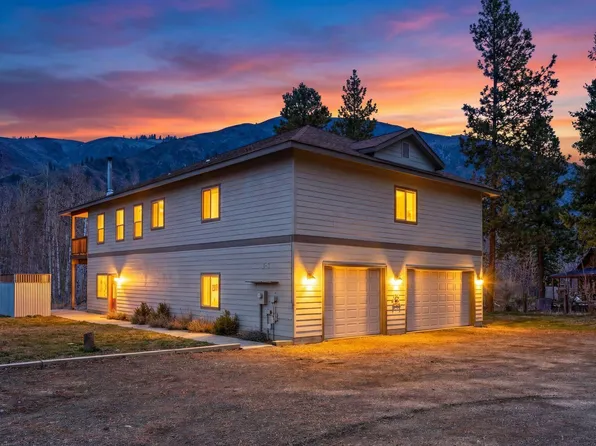 1575 Nile Rd, Naches, WA 98937