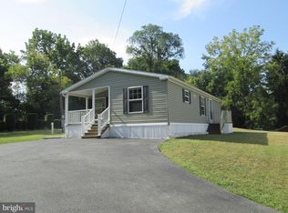 19 Wood Ln #B, Carlisle, PA 17013