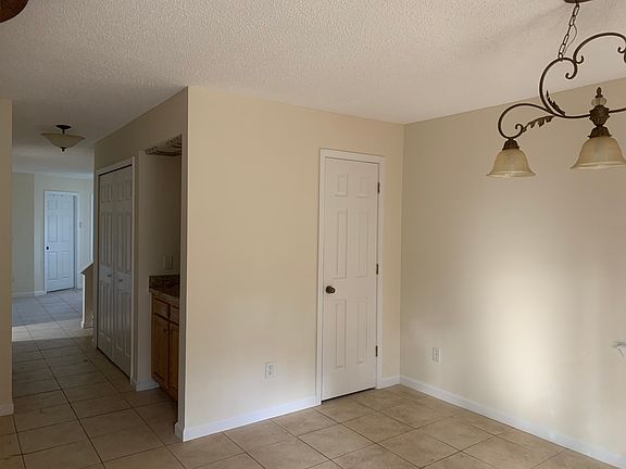 4th image of 3044 Paddle Creek Dr #2