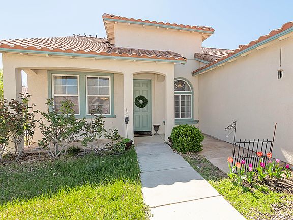 4th image of 44036 Sierra Vista Dr