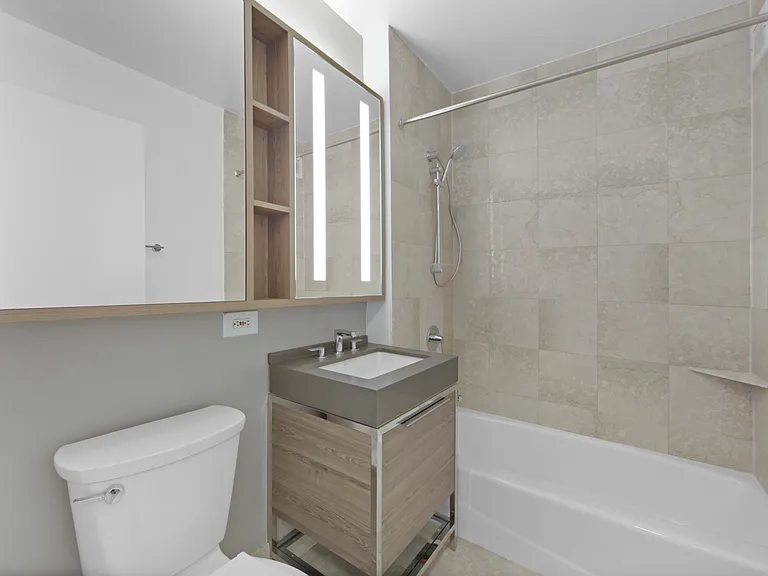 77 W 24th St #15E — Photo 4