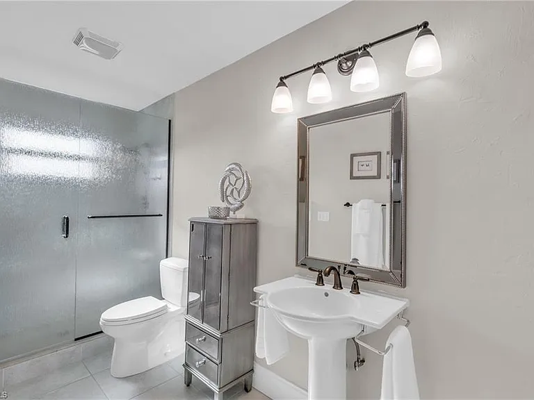27725 Forester Dr — Photo 26