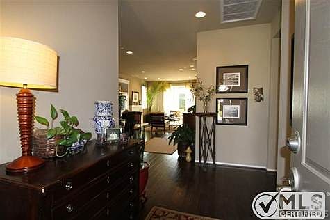 5th image of 1299 Bluebonnet Ave