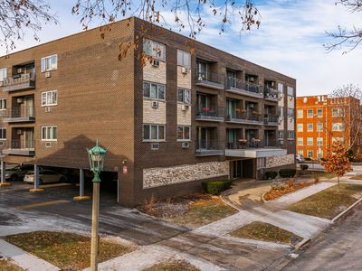 401 S Grove Ave APT 1H, Oak Park, IL, 60302