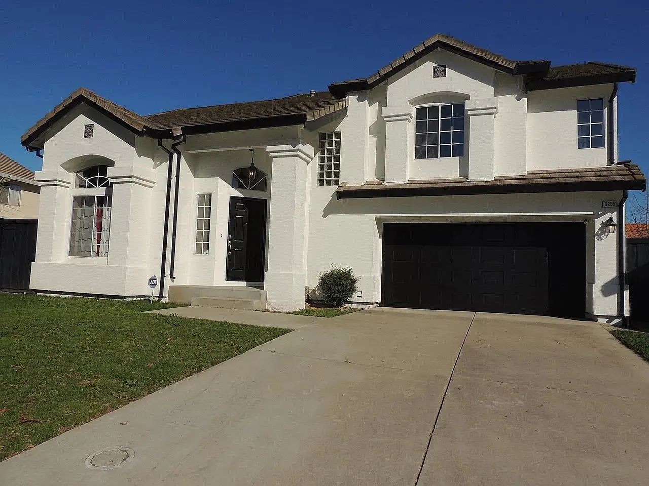 8255 Point Arena Ct — Photo 2
