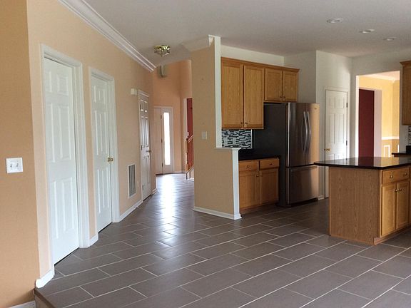 3rd image of 5642 Field Brook Dr
