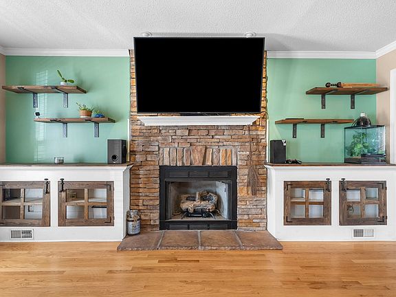 4th image of 1477 Cedar Springs Cir