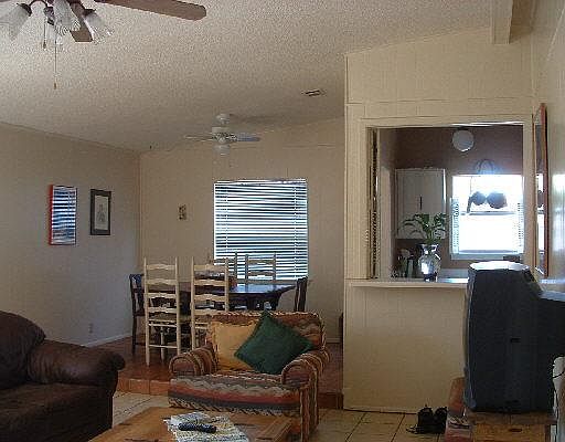 3rd image of 12318 ALEXANDRIA STREET