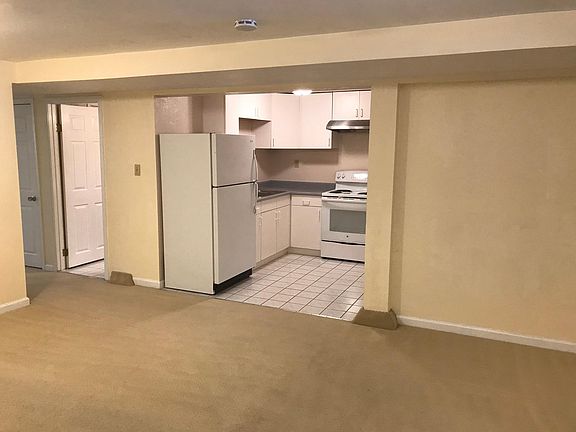 2nd image of 1458 33rd Ave