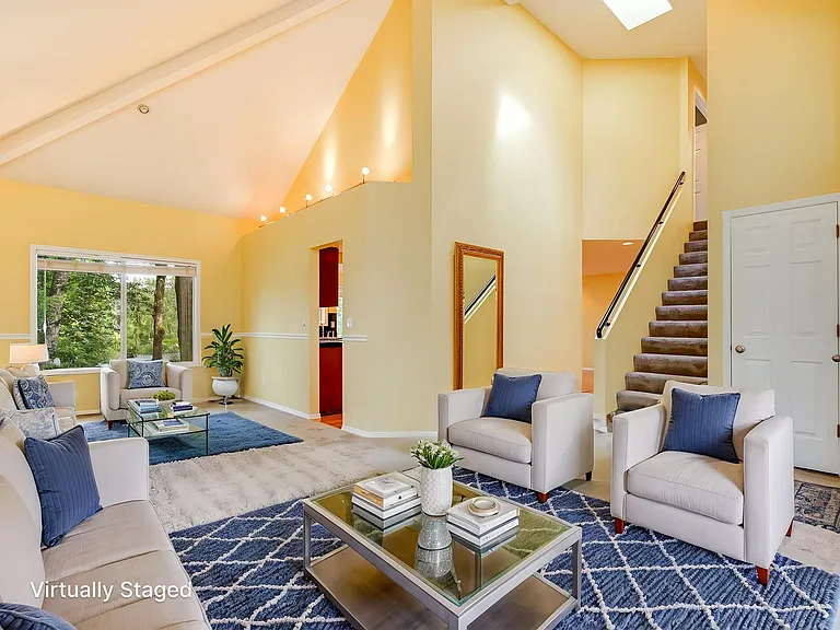 725 Ash St — Photo 12