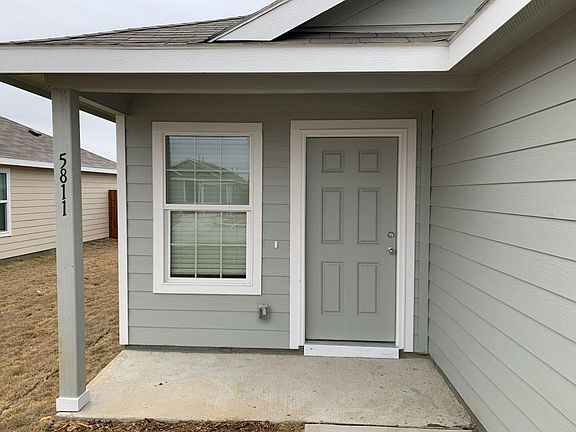 3rd image of 5811 Grindstone Dr