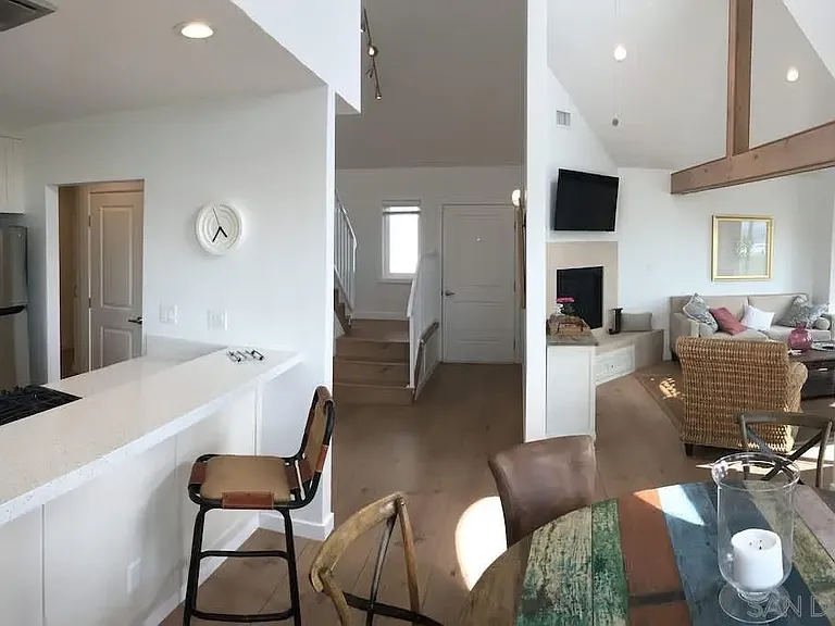 5112 Saratoga Ave #1 — Photo 3