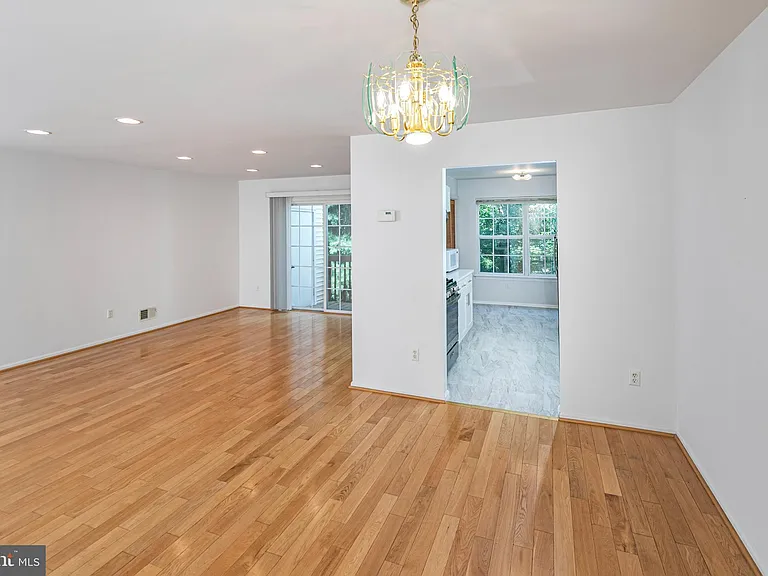 50 Grant Way — Photo 10