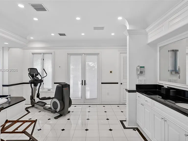 260 Cape Florida Dr — Photo 53