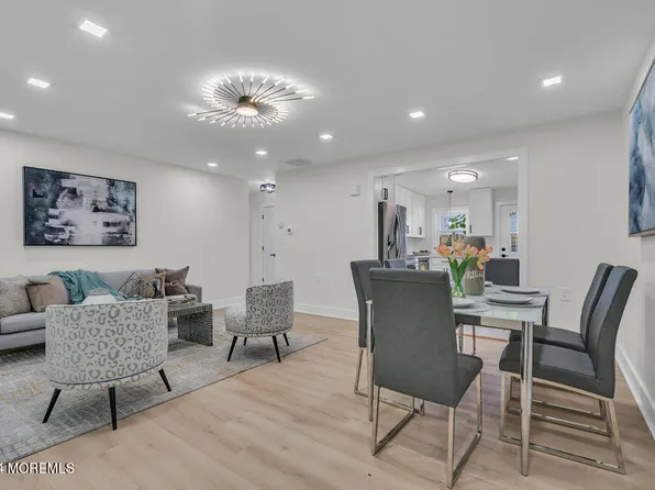 713A Dorchester Drive, Lakewood, NJ 08701