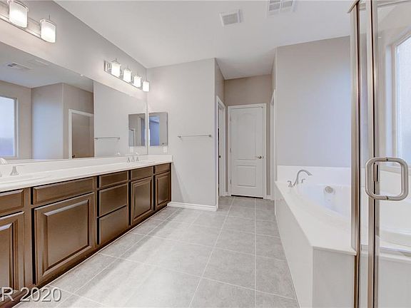3rd image of 241 Punto Di Vista Dr