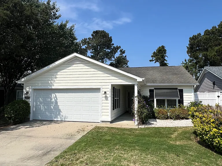 5218 Minnesota Dr — Photo 1
