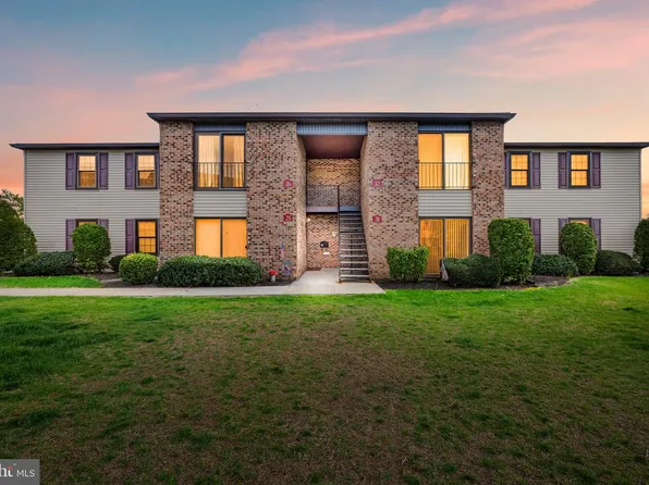 32 Brighton Pl Building E, Sewell, NJ 08080