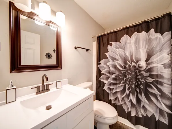 Arlington Village Townhomes