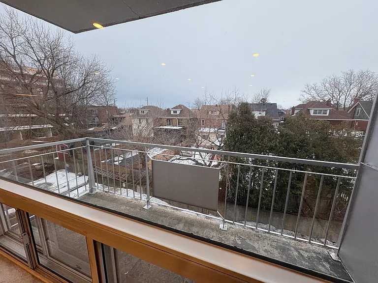21 Balmoral Ave S #304 — Photo 13