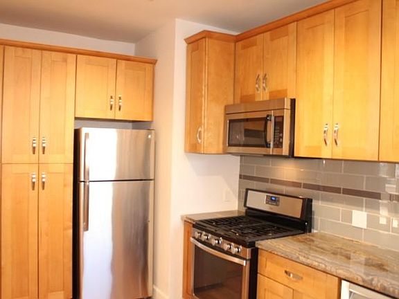 2nd image of 157 Clayton St