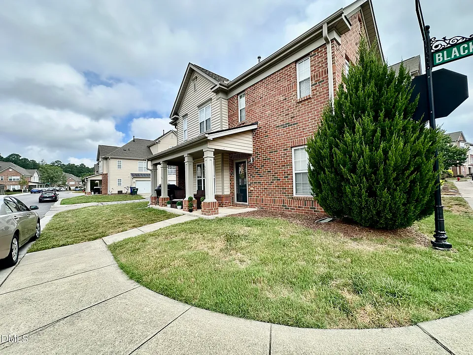 9826 Grettle Ct