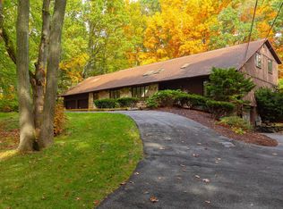 32 Pleasant Hill Rd, Hopewell Junction, NY 12533