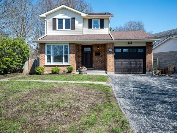 122 Foxhunt Rd, Waterloo, ON N2K 3N1