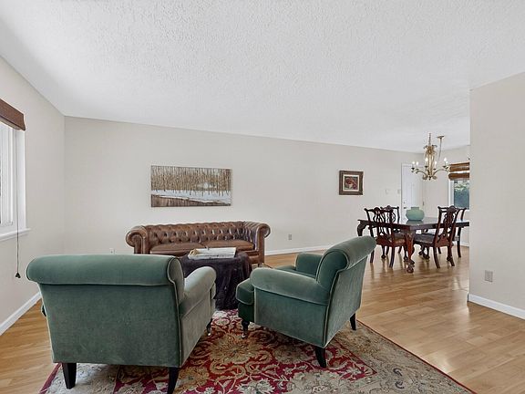 5th image of 9308 Las Calabazillas Rd NE